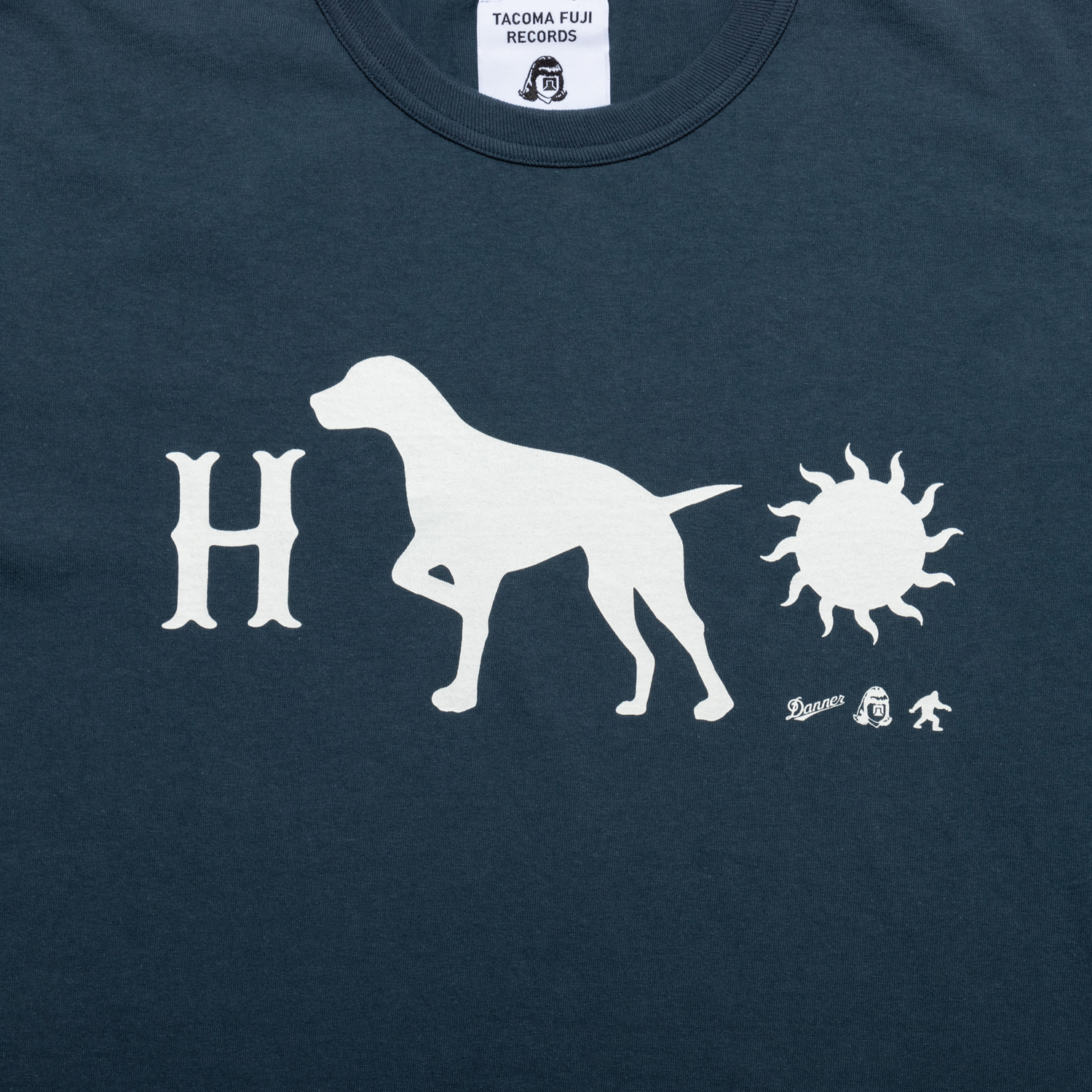 HUNTING DOG Tee designed by Jerry UKAI